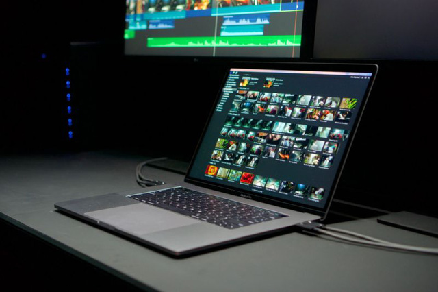 Macbook Pro 15 inch cũ chính hãng