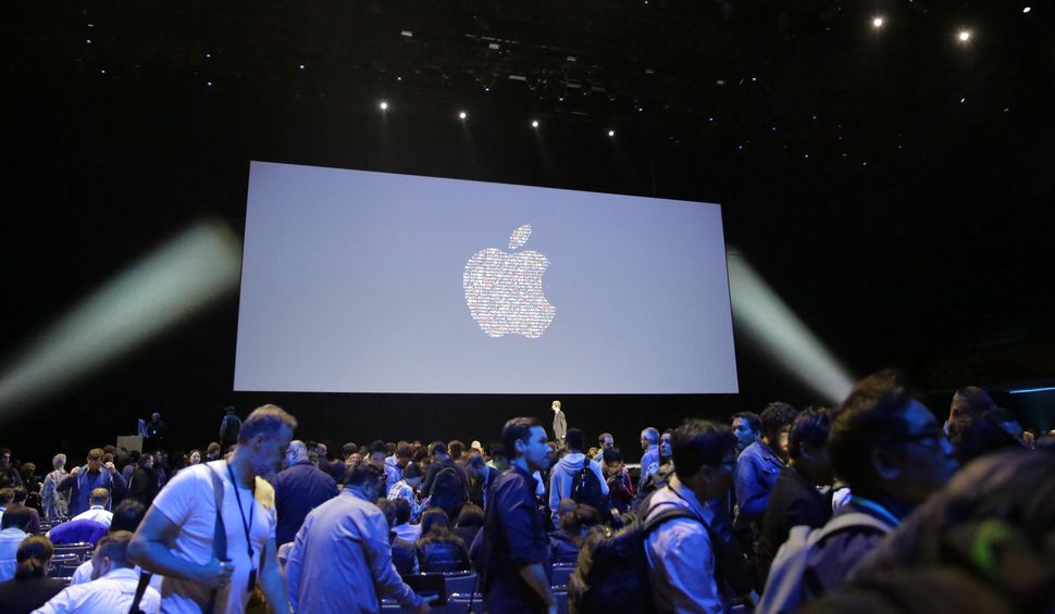 Macbook Pro cũ chính hãng