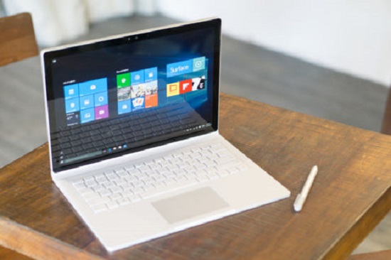 Microsoft tung ra laptop Surface siêu mỏng, chạy nhanh hơn Macbook Pro