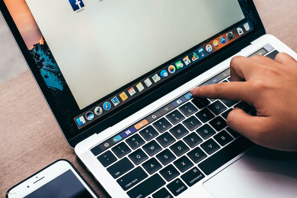 mua-Macbook-cu-o-dau-uy-tin