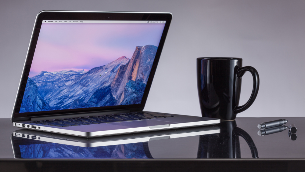 so-sanh-macbook-pro-13-inch-va-surface