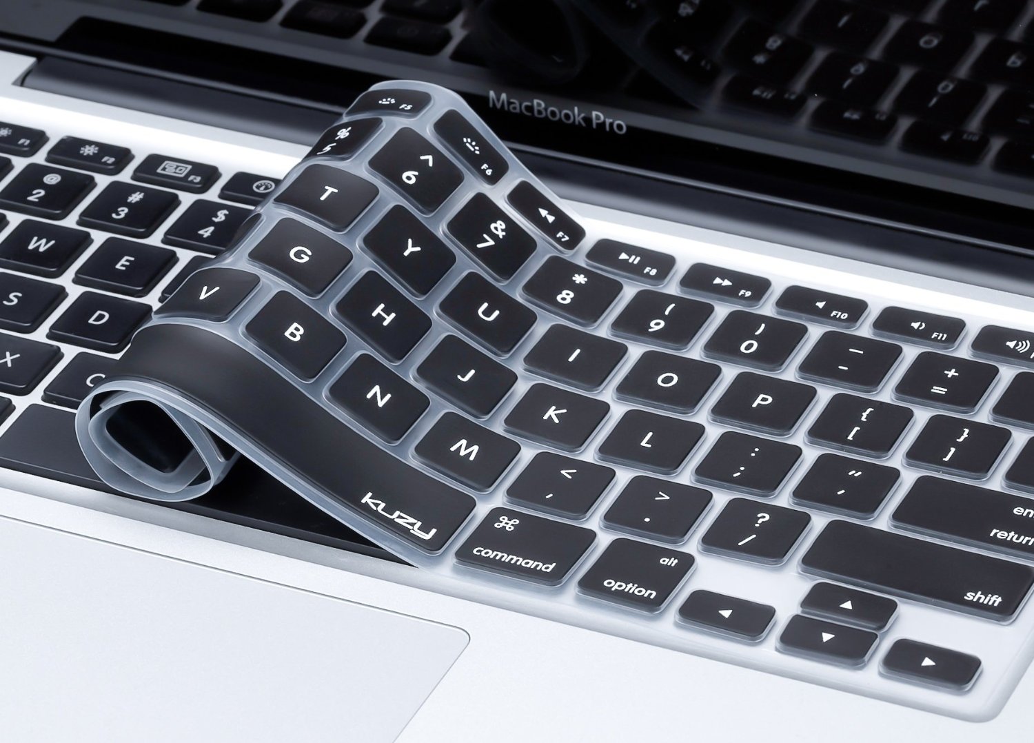 10-phu-kien-macbook-khong-the-thieu