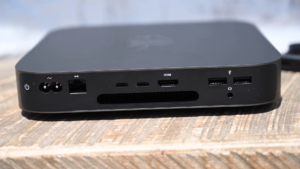Thiết kế của Developer Transition Kit giống Mac mini