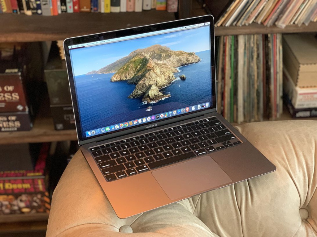 macbook so với máy tính khác