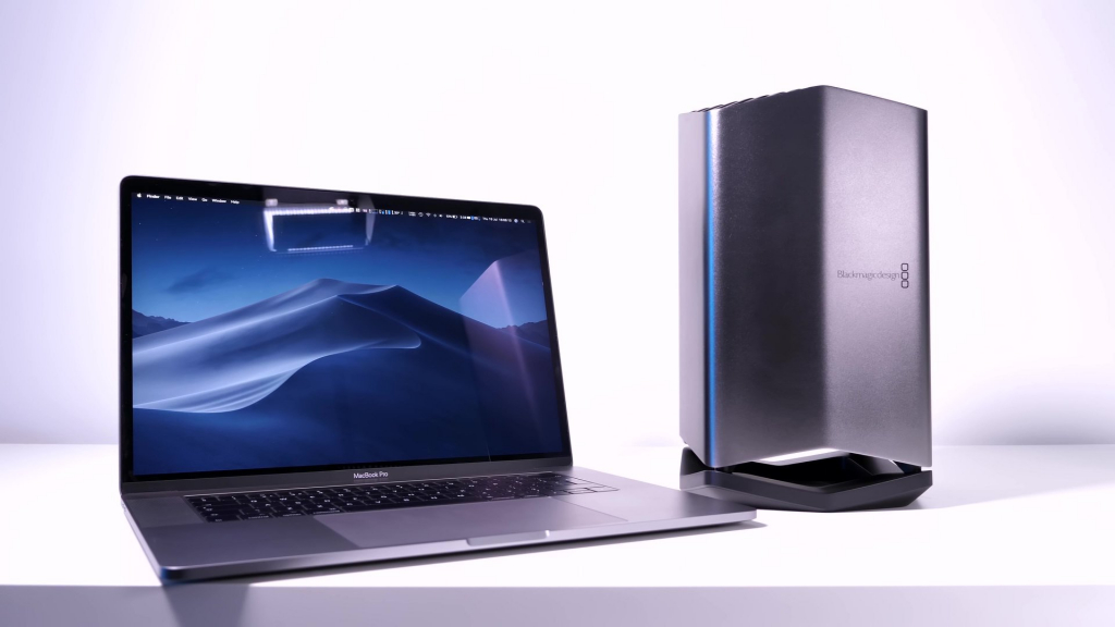 Màn hình hiển thị Retina MacBook Pro 2018