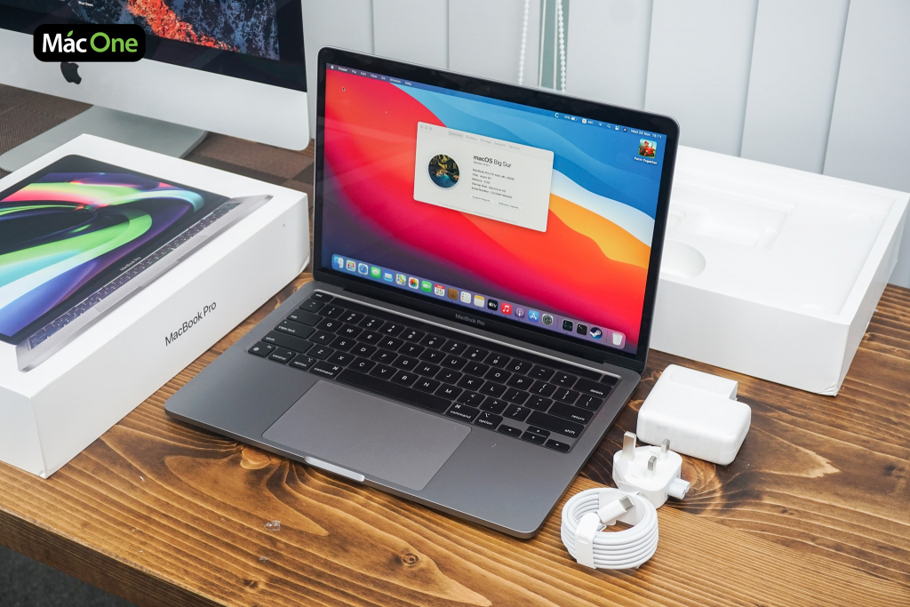 2.Hiệu năng từ cả hai con chip M1 và Intel