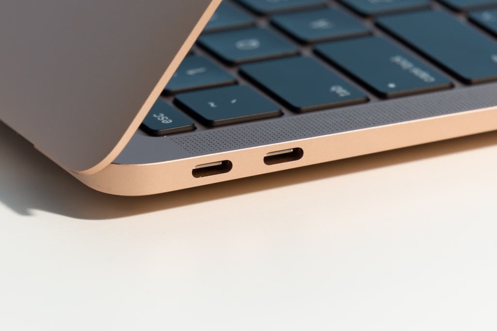 18 Mẫu Laptop Vỏ Kim Loại Sang Xịn Mịn Nhất Hiện Nay