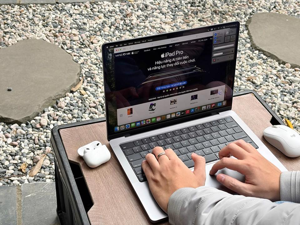 Sinh viên Ngân hàng dùng MacBook: Bảo mật "két sắt" và bài toán phần mềm kế toán