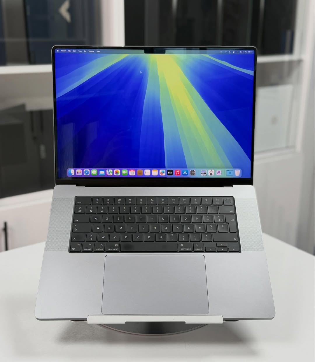MacBook Air M5 mới hay MacBook Pro M3 cũ: cùng tầm tiền, chọn máy nào phù hợp với bạn?