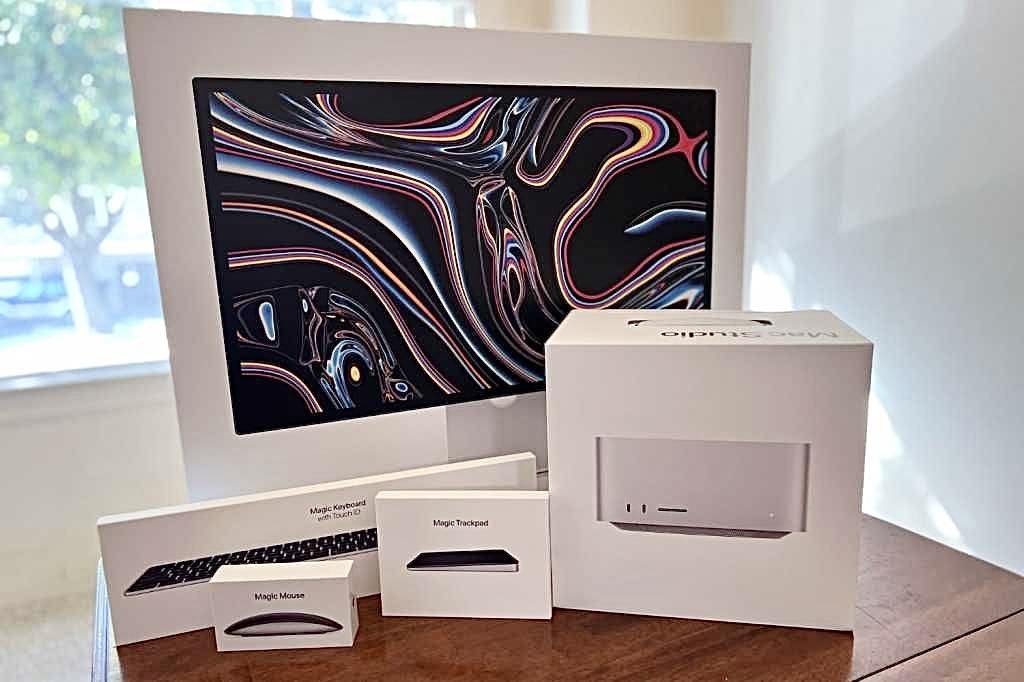 Ghép cụm Mac qua Thunderbolt 5: Máy trạm mới cho dân AI và phòng thu